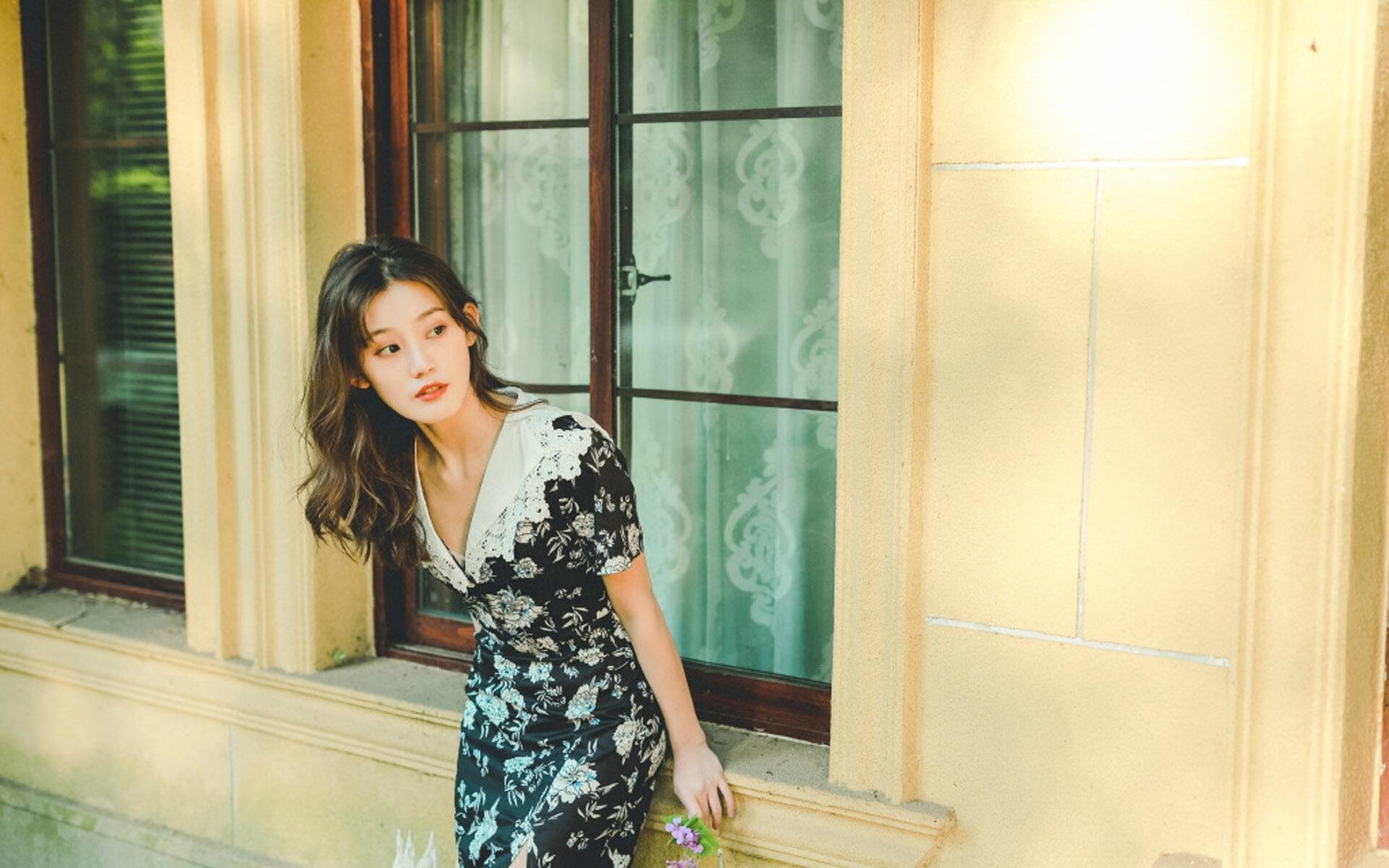 开云体育下载-_高空跳伞表演：俯瞰城市的速度与激情_，高空跳伞体验价格