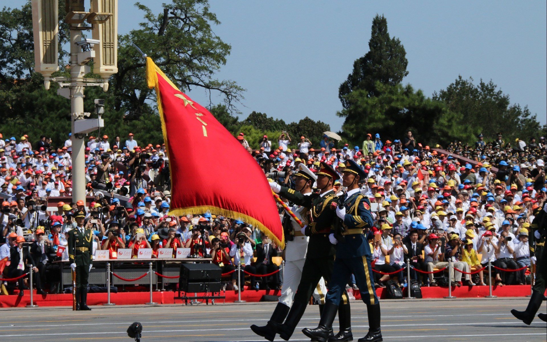 “英超激战正酣!榜首球队迎来强敌考验”,英超 激烈