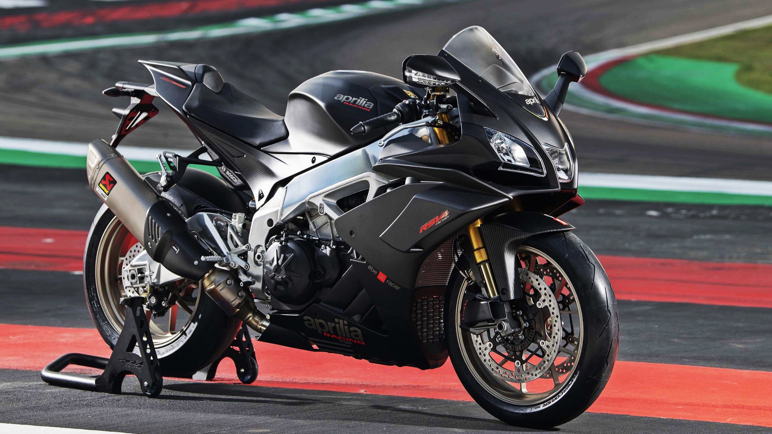 中超转播权大动作,海外市场全面展开,中超转播权 80亿