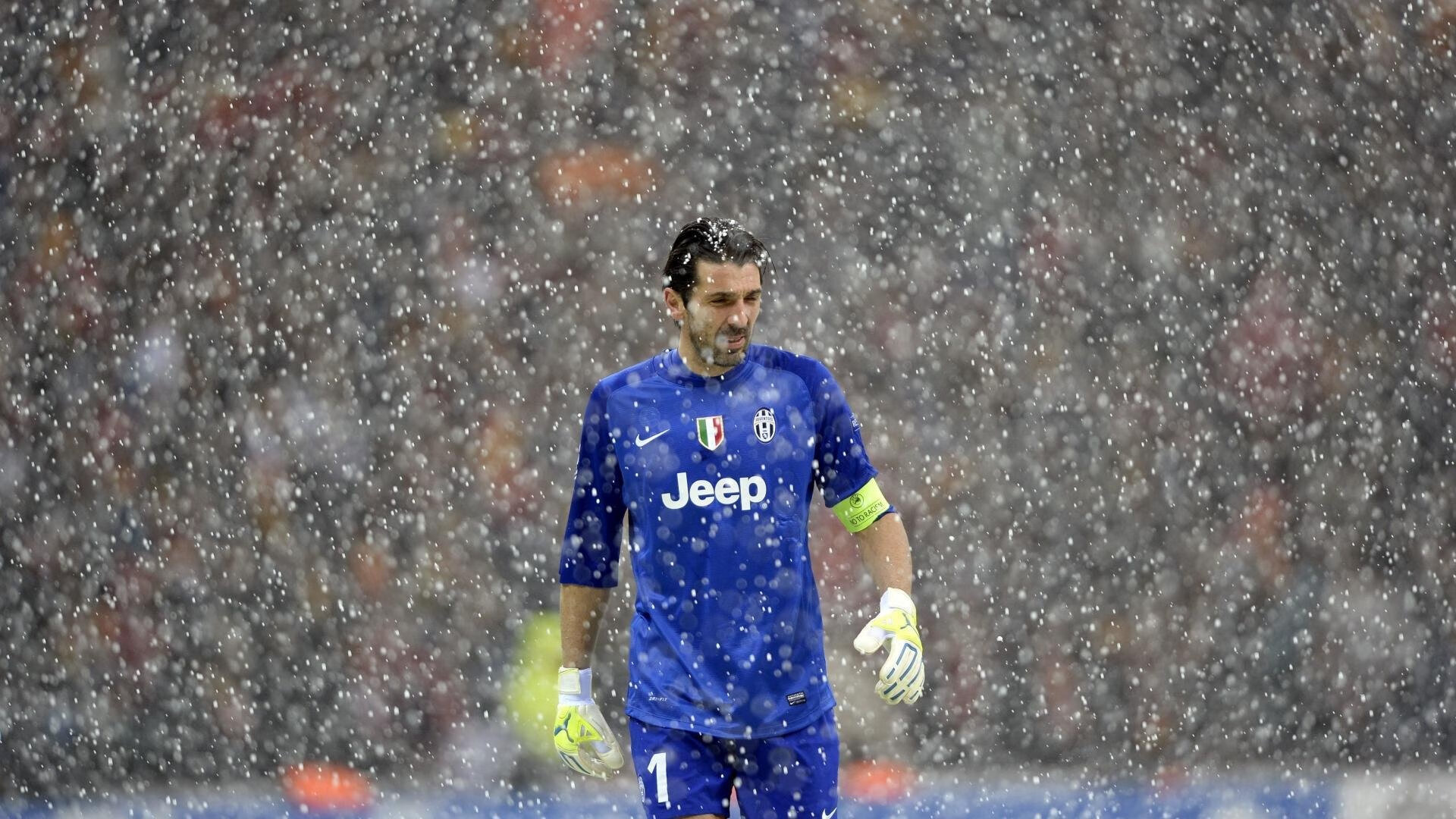 开云体育APP下载-曼联在2024年欧联杯决赛中0-1不敌热刺，未能夺冠，曼联进欧联杯决赛