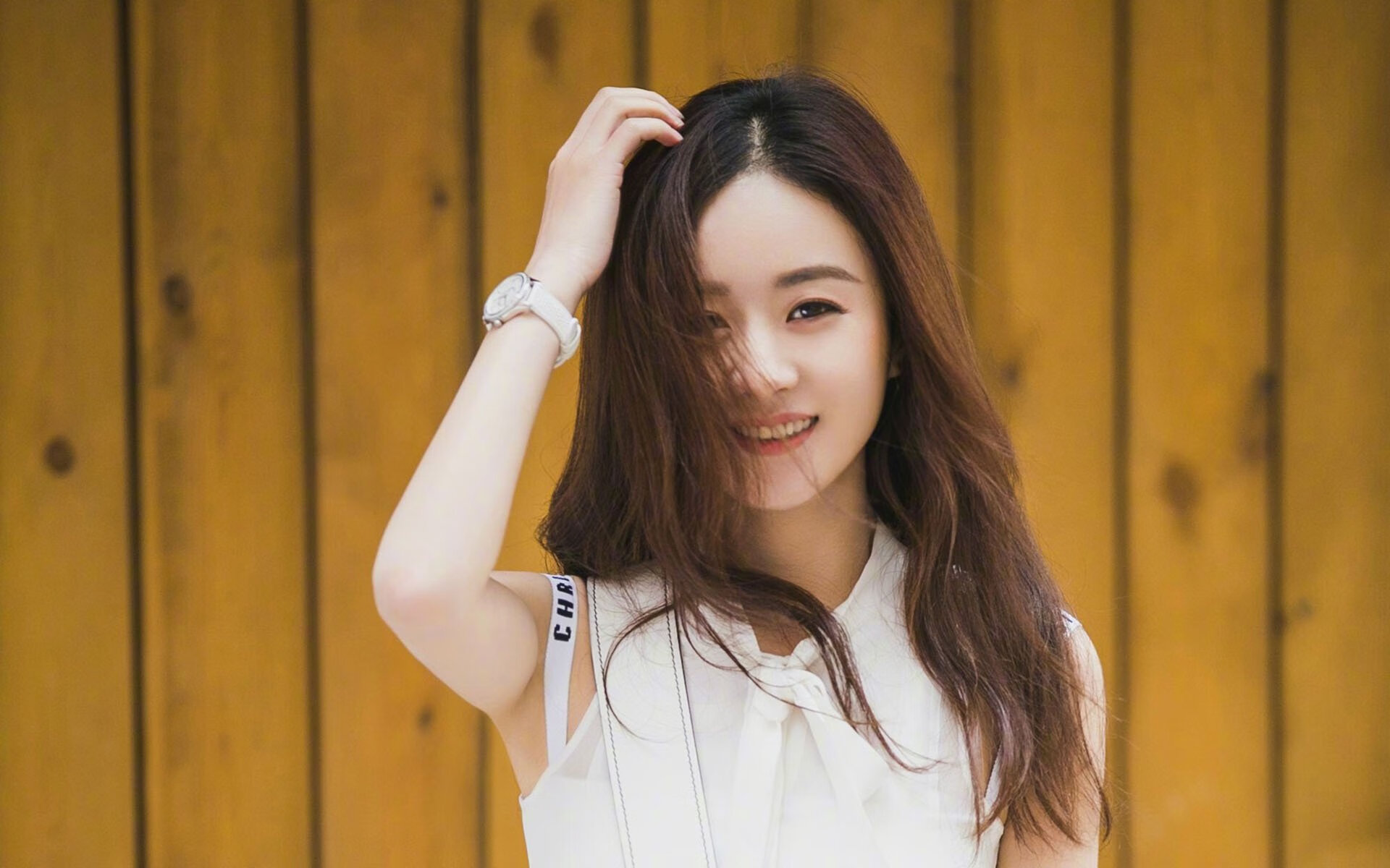 开云官网-球场上的斗志：激烈对抗背后的故事，球场上的球员斗殴事件