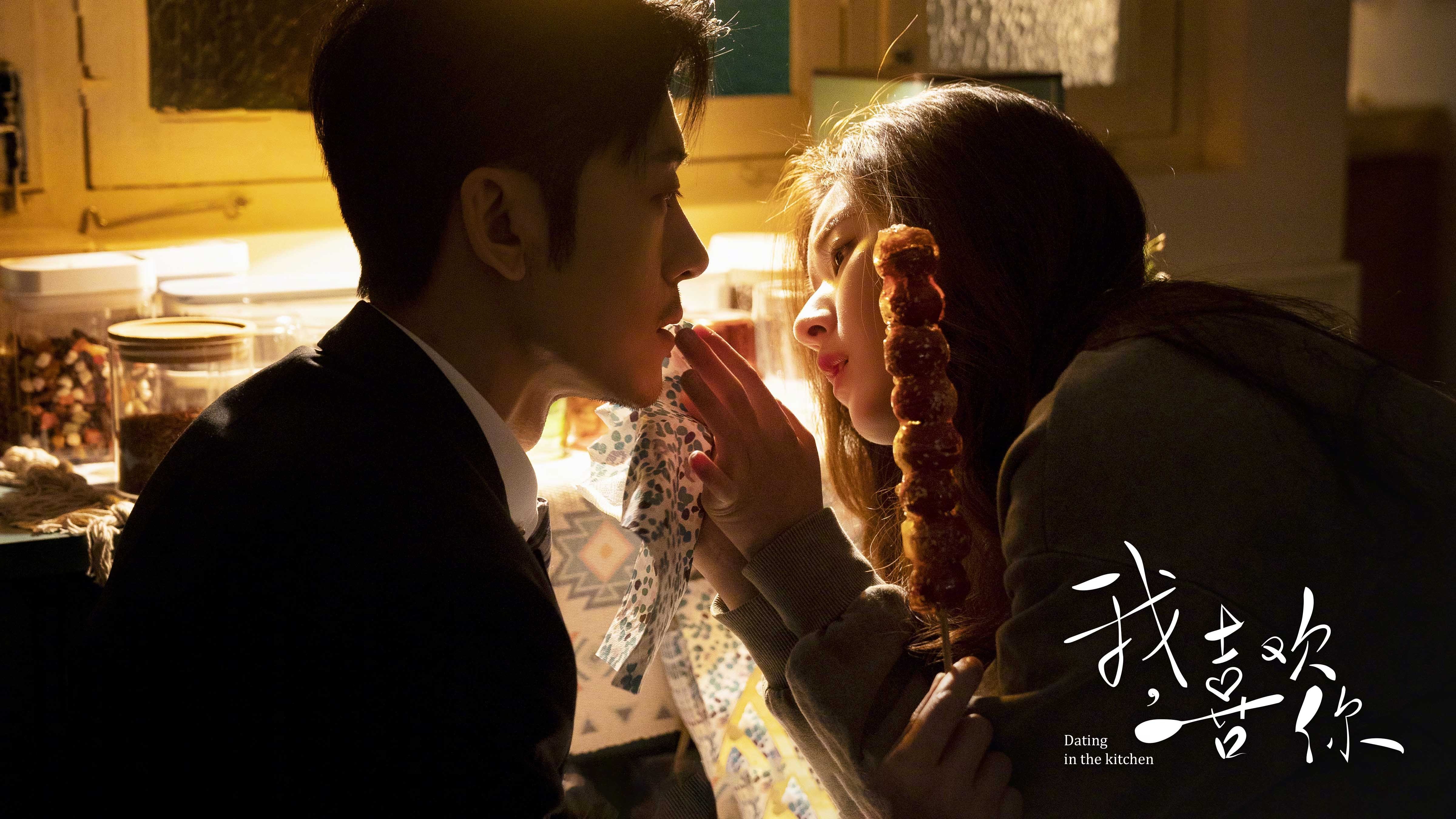 “笑声与奔跑同行!牛仔3K亲子跑点燃香港街头”