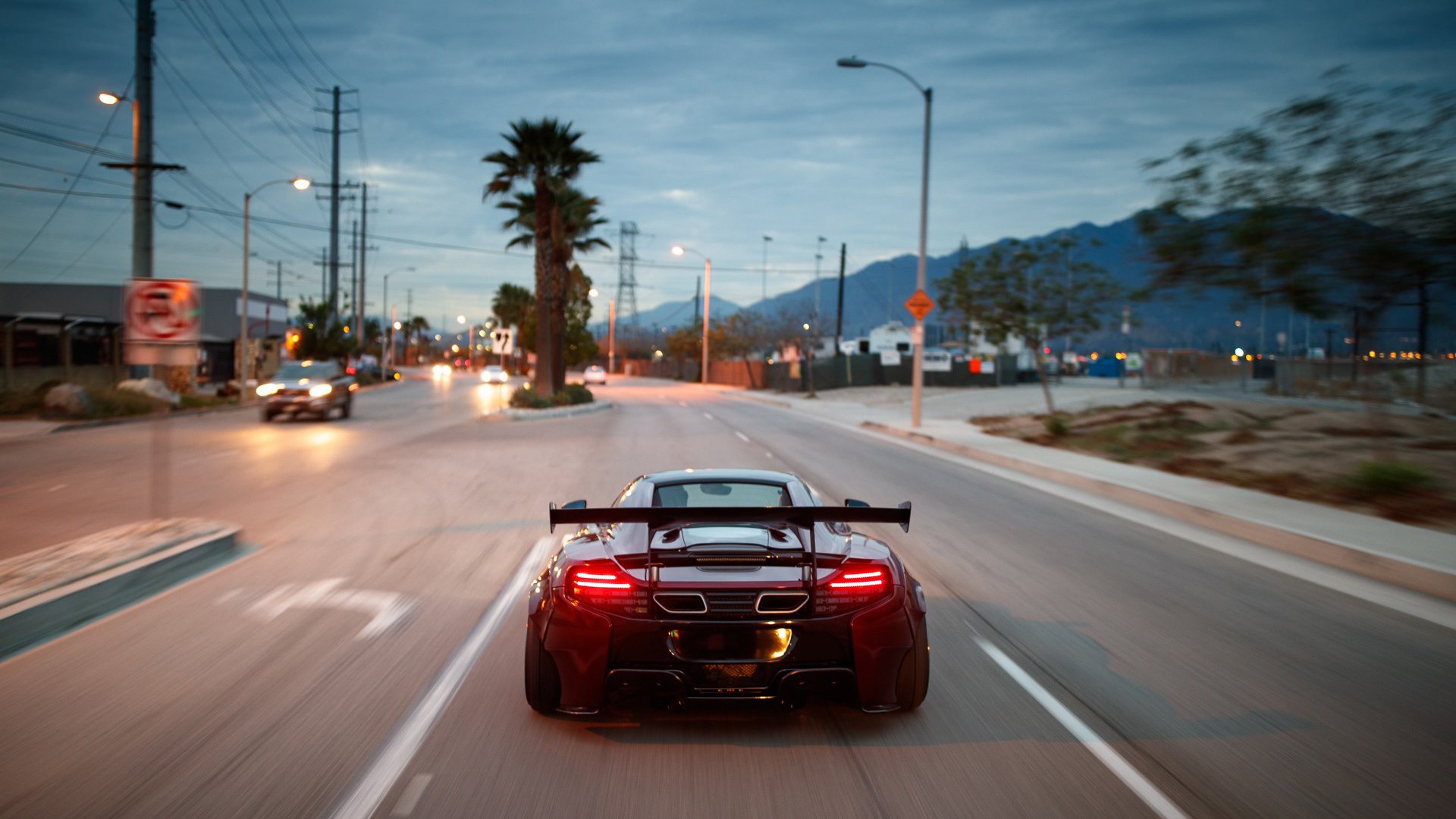 开云官网-东亚杯中国足球战平 球迷表达冷静看法，东亚杯国足大名单