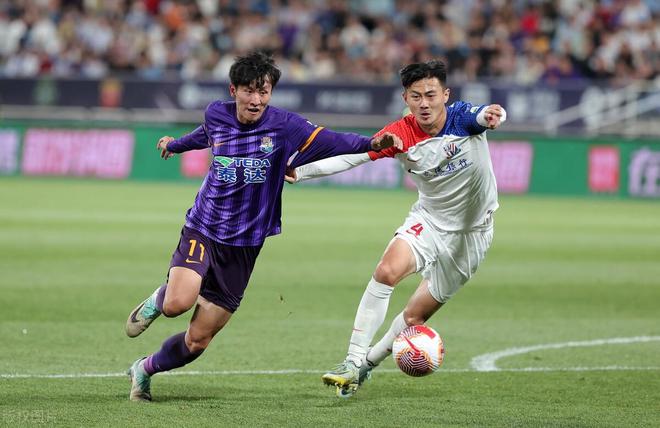 关于国家队新阵容亮相,年轻球员备受瞩目。的信息 关于国家队新阵容亮相,年轻球员备受瞩目。的信息